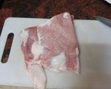 Foto del paso 2 de la receta: Guiso de garbanzos con secreto ibérico y espinacas