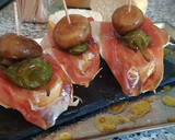 Foto del paso 5 de la receta: Montadito de Jamón Serrano, Pimiento del Padrón y Champiñón
