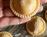 Foto del paso 17 de la receta: Sorrentinos con Masa de Zapallo y Salsa Bolognesa