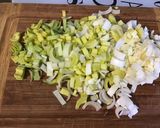 Une image de l'étape 5 de Soupe de navets, carottes, poireau et tomates aux épices tajine.