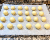 Foto del paso 5 de la receta: Bolas crujientes de coco