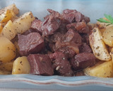 Foto del paso 4 de la receta: Estofado de cerdo con salsa de vino y manzana