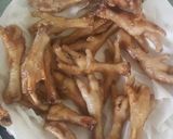 Hình bước làm 3 của món Chân gà hấp hành ngon tuyệt