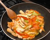 A picture of step 3 of Paprika chicken fajitas.