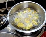 गुजराती मेथी के गोटे (gujarati methi ke gote recipe in Hindi) रेसिपी चरण 4 फोटो
