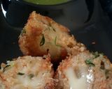 A picture of step 3 of Cheese bread bomb.