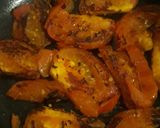 Foto del paso 3 de la receta: Polenta con salsa de tomates asados y salchichas