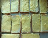 Gambar langkah 1 resipi Roti Rangup Marjerin Bergula.