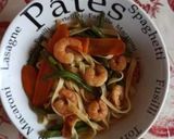 Une image de l'étape 5 de Nouilles sautés aux crevettes.