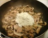 A picture of step 3 of Cream of mushroom soup.