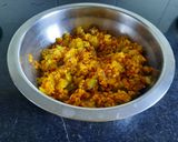 दुधीची मूग डाळ घालून केलेली भाजी (Dudhi Moong Dal Bhaji Recipe In Marathi) रेसिपी स्टेप 2 फोटो 