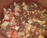 Foto del paso 6 de la receta: Guiso de lentejas con porotos negros y alubias, en olla de barro 🍲