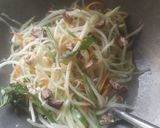 Foto langkah ke 5 dari resep Sayur Ketimun Jepang a.k.a Labu Siam Wortel Buncis Cah.