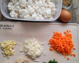 Foto langkah ke 1 dari resep Com Rang Vietnam (Nasi Goreng Vietnam).