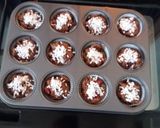 Turbócsokis, meggyes muffin 😊 (Gluténmentes) recept fázis 5 fotója