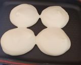 Foto langkah ke 5 dari resep Soft fluffy pancake, takaran sendok.