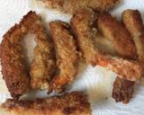 Foto del paso 11 de la receta: Langostinos rebozados con crema de ajo-curry