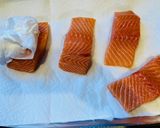 A picture of step 1 of Broiled Salmon 🍣.