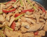 Foto del paso 2 de la receta: Fajitas de pollo fáciles para cenar