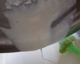 A picture of step 3 of Fruit cream bowl.