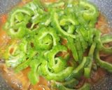 Foto langkah ke 4 dari resep Oseng Pedes Pare (Paria) & Ampela.