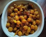 A picture of step 2 of Ghugni chaat.