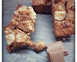 Une image de l'étape 7 de Financiers chocolat praliné et éclats de noisettes.