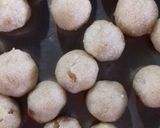 সুজির লাড্ডু(sooji ladoo recipe in Bengali) রেসিপির ধাপ 3 ছবি
