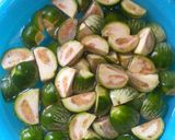 Foto langkah ke 1 dari resep Tumis Terong Bulat.