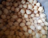 A picture of step 1 of Methi chhole.