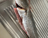 Foto del paso 1 de la receta: Corvina al horno con patatas