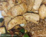 Foto del paso 5 de la receta: Pollo con mix de verduras y arroz frito con søja
