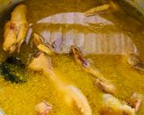 Foto langkah ke 5 dari resep Soto Ceker Sayap Ayam.