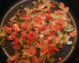 Foto del paso 4 de la receta: Pollo en salsa con huevo
