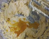 Foto langkah ke 2 dari resep Kue Kering Sagu keju.