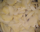 صورة لخطوة 3 من وصفة بطاطس شبسي 🥔🥔🥔