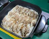 Gambar langkah 5 resipi Dumpling Daging Goreng.
