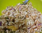 A picture of step 2 of Bhelpuri.