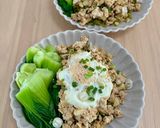 รูปขั้นตอนการทำที่ 4 ของ มาม่าผักผัดอกไก่ไข่ดาว