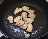 รูปขั้นตอนการทำที่ 3 ของ ข้าวหมูไก่น้ำมันหอยไข่เกือบข้น