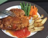 Foto langkah ke 10 dari resep Crispy Chicken Steak (w/ brown sauce).