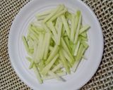 Foto langkah ke 1 dari resep Tumis Labu Siam Praktis.