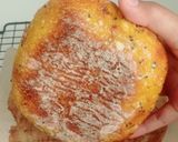 Foto langkah ke 24 dari resep Kunyit Wijen Jinten Hitam Chili Flakes Cheese Sourdough Bread (Open Bake Method).