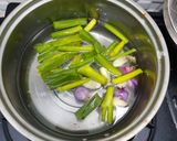 Foto langkah ke 3 dari resep Ayam rebus hainan simple.