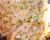 รูปขั้นตอนการทำที่ 1 ของ เยื่อไผ่ผัดแห้ง / Stir wild bamboo fungus with crab meat
