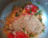 A picture of step 3 of Coconut chicken Gravy.