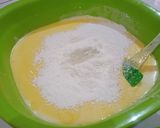 Foto langkah ke 2 dari resep Bolu Labu Kuning Keju.