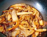 Hình bước làm 2 của món Nấm bào ngư kho tiêu