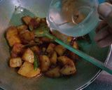 নিরামিষ আলু ফুলকপি (niramish alu fulkopi recipe in bengali) রেসিপি ধাপ - 3 ছবি
