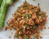 A picture of step 2 of Turai ki sabji.
